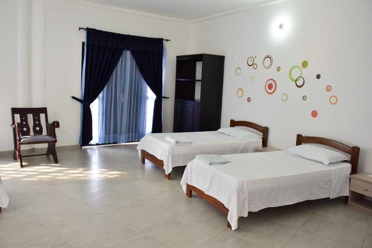 Hotel Plaza Real Монтелибано Экстерьер фото