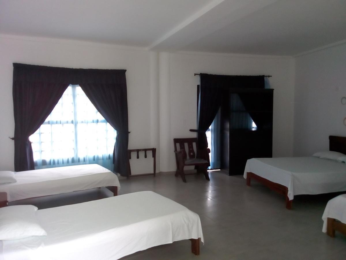 Hotel Plaza Real Монтелибано Экстерьер фото